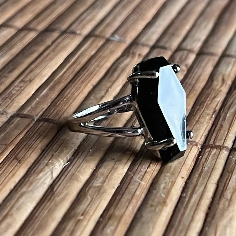 Punk Gothic Black Rhombus Zircon Ring