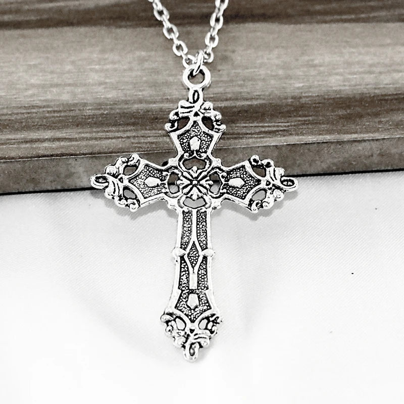 Vintage Look Cross Pendant Necklace